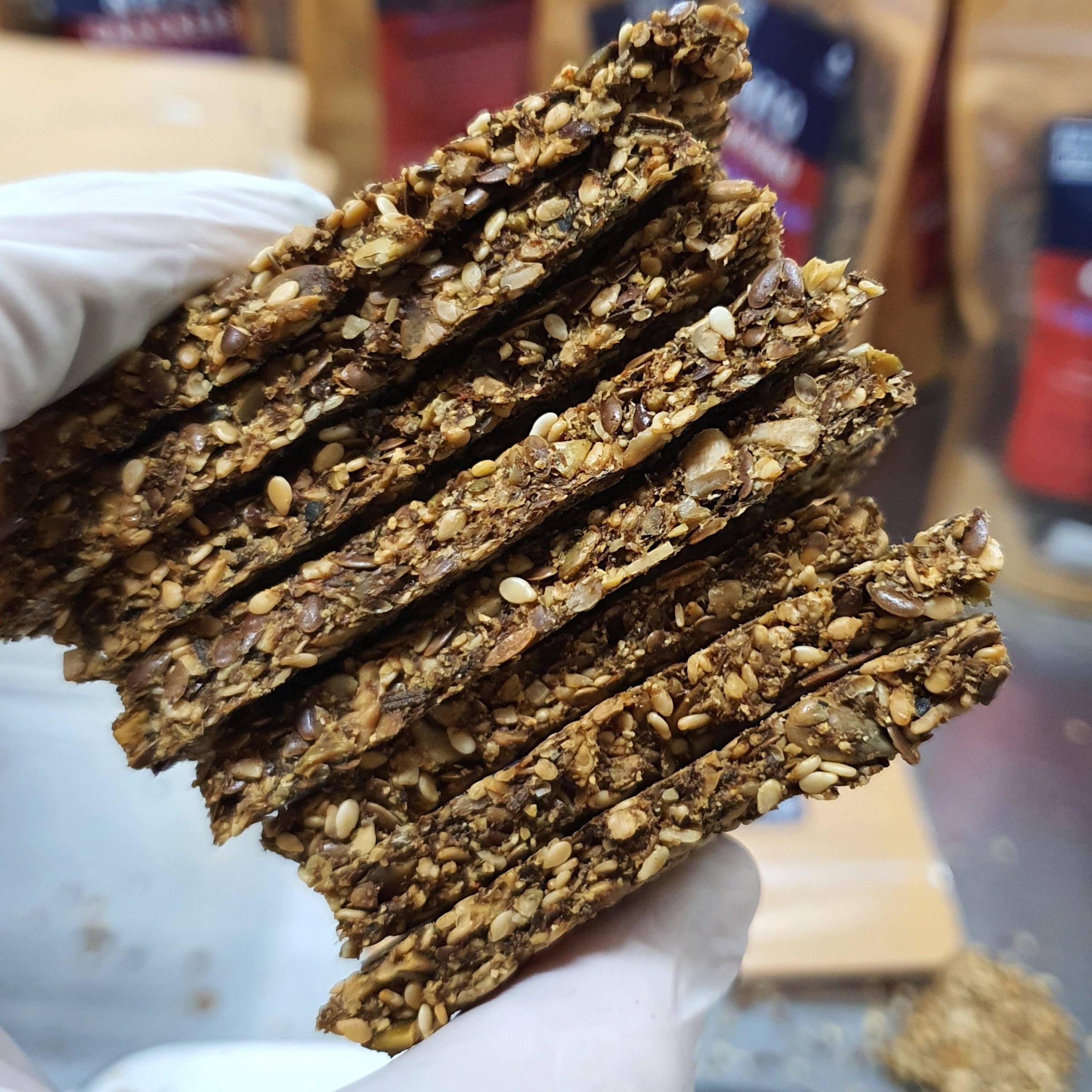 Keto crackers - Hemp Seed & Chilli 140gm single - PaleoPure